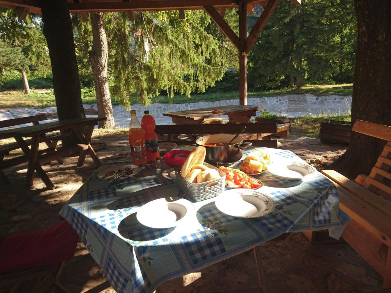 Bed and Breakfast Musical Pansion Radgost, Berg Rtanj Exterior foto